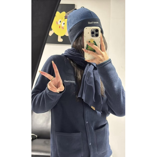 LY946 日本 mont-bell 牛奶絨圍巾